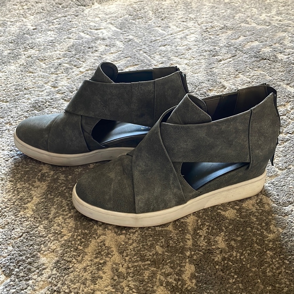 Gray wedges